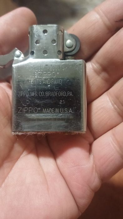 Bricheta Zippo Constantin