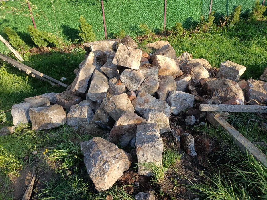 (НЕАКТИВНА) Дялан гранит (естествен камък) за зидане и облицовки