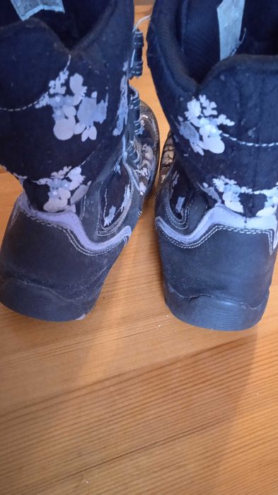 Топли ботушки 33 номер Mat star