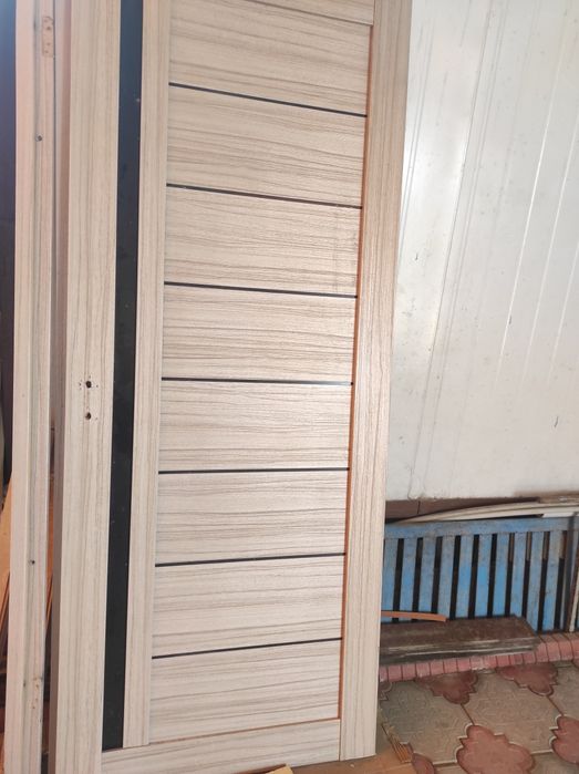 Межкомнатные двери _1_шт