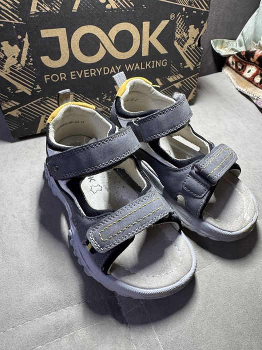 Сандали для мальчика серого цвета