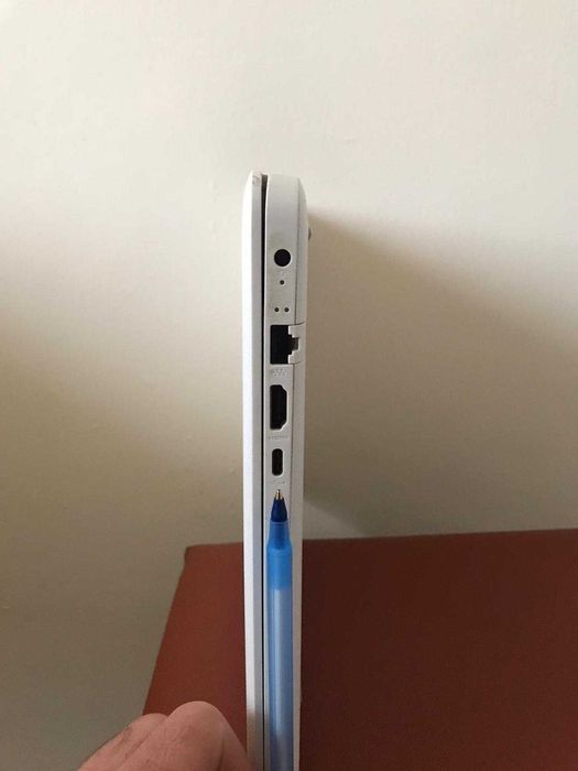 Laptop HP 300 DOAR AZI