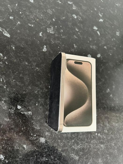 Iphone 15 pro 128gb.