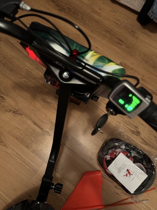 Tricicletă electrică drift cu bluetooth pentru copii