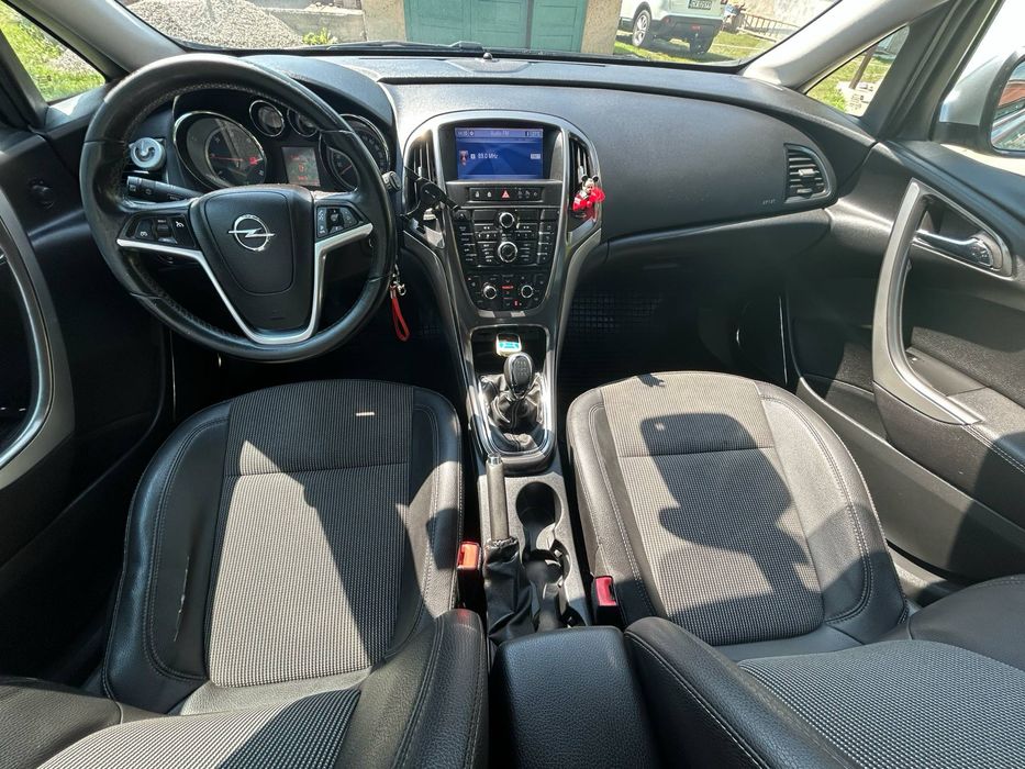 Vand/ schimb Opel Astra J