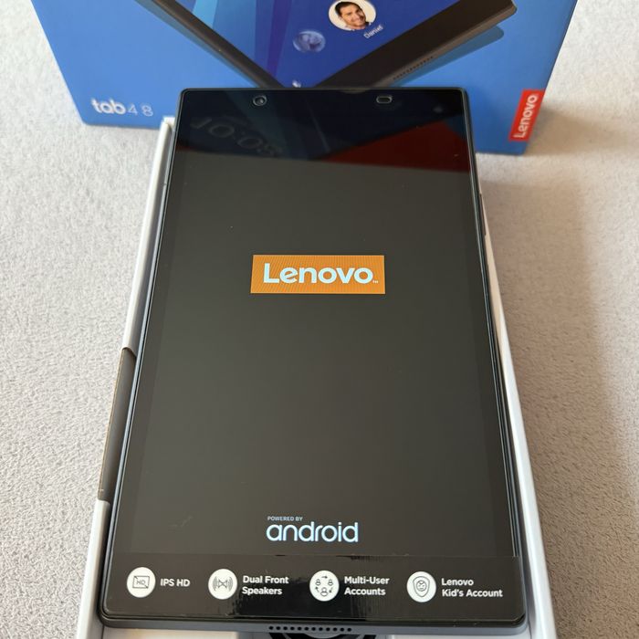Таблет Lenovo tab 4 8”