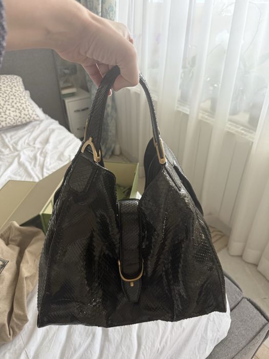 Gucci чанта кожена