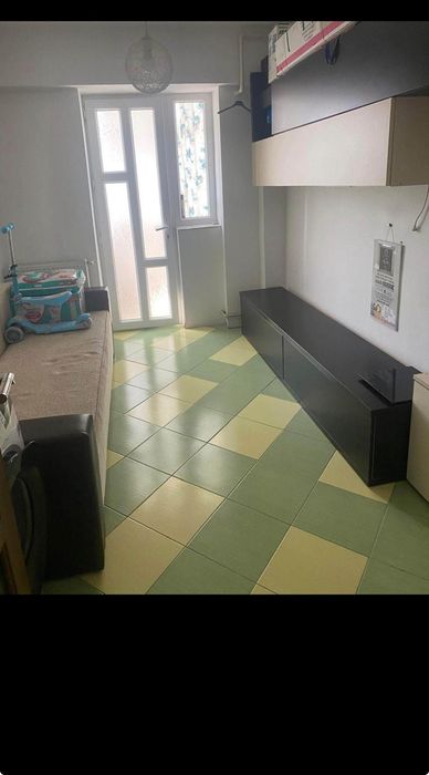 Se vinde apartament-0732919219