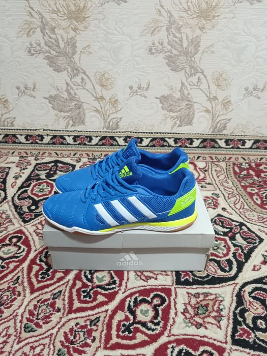 Футзальные кросовки Adidas Sala