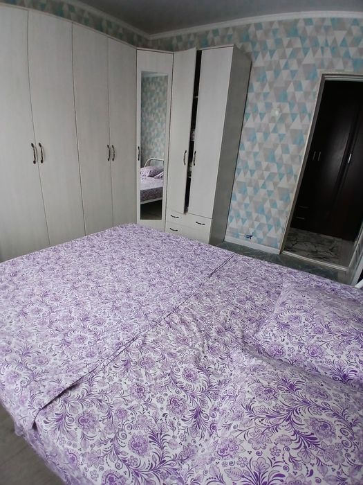 Сдаётся 2 комнатный квартира суточный