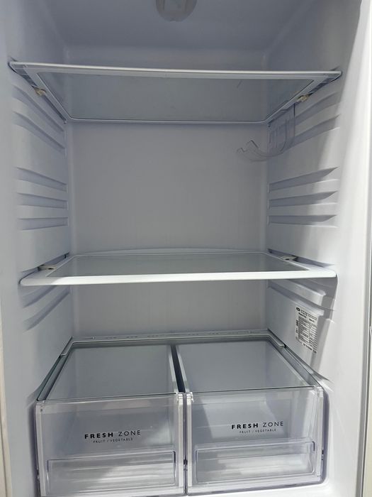 Холодильник как новый 1 жылдай ұсталған