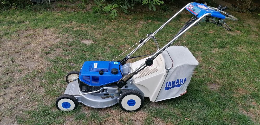 Самоходна косачка YAMAHA с ел стартер на 12в