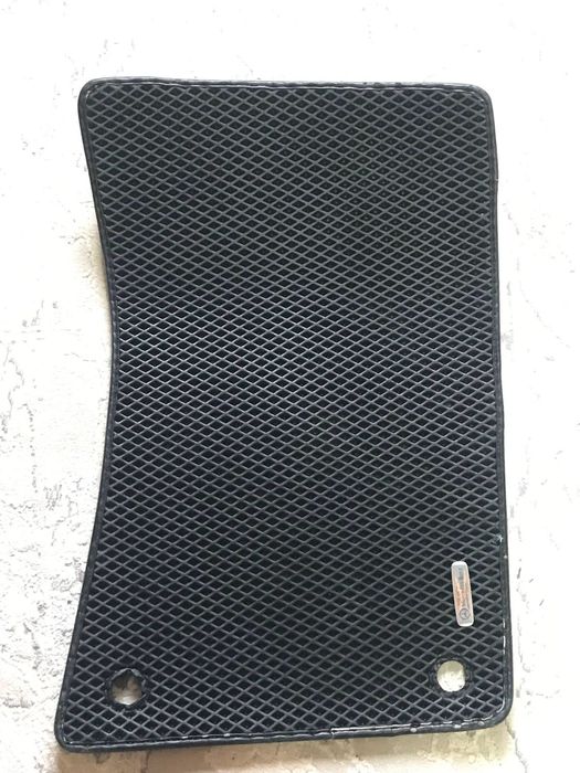 EVA Полики на Mercedes-Benz