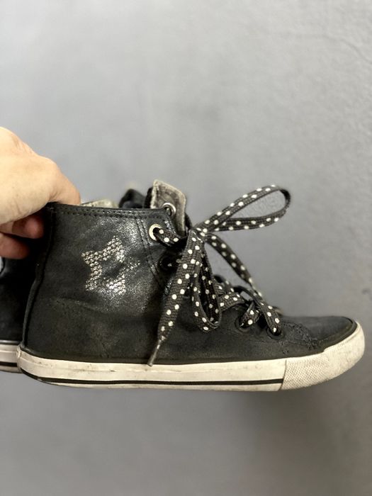 Продам детские кеды