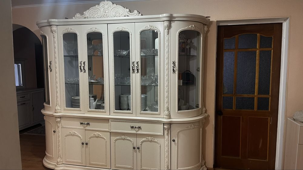 Классический сервант