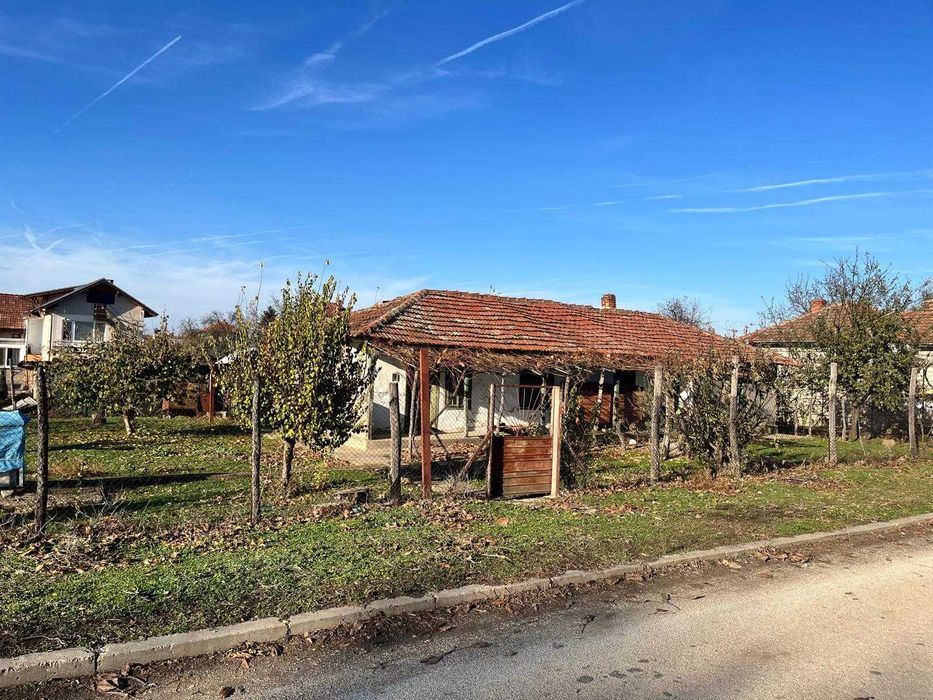 Продава се Къща в Тутракан - 180 кв.м за 284 €/кв.м - Снимка #1