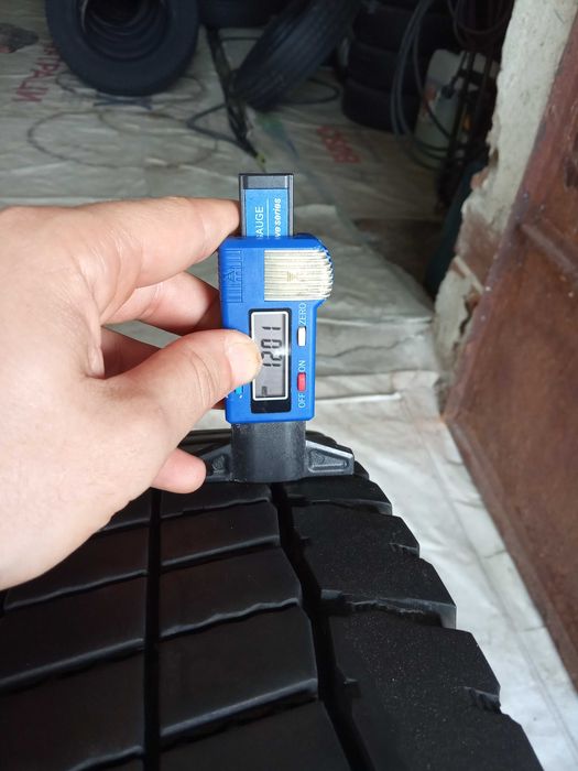 4 тежкотоварни гуми 215/75R17.5 Continental Hybrid LD3 126/124M 12PR