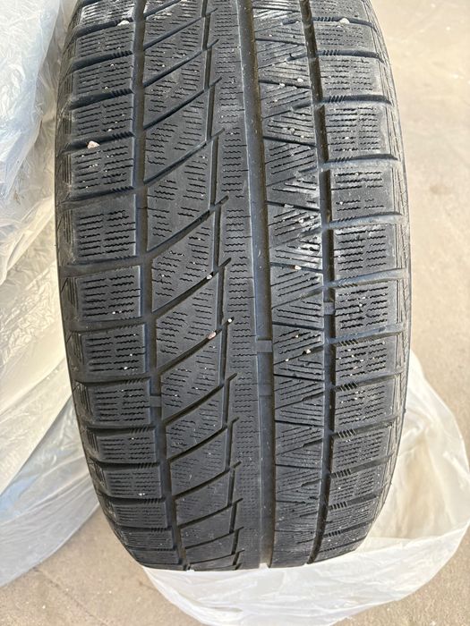 Зимние шины  размер 255/50/r20