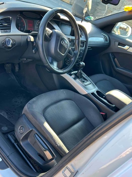 Vand Audi A4 ,stare foarte buna
