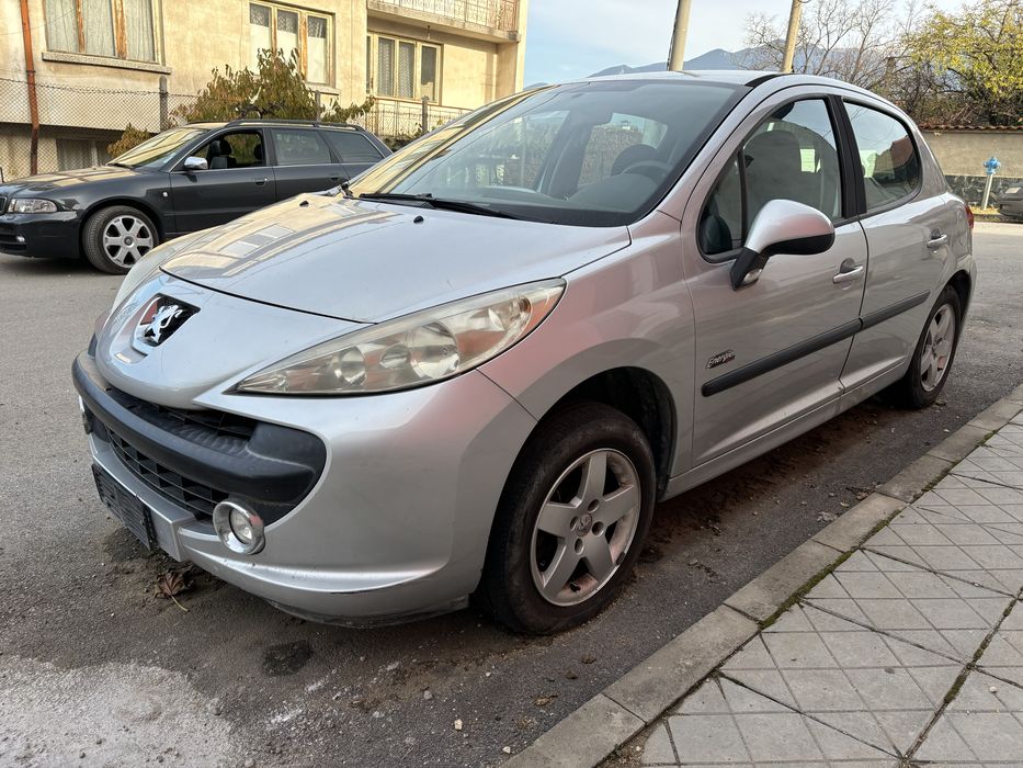Пежо 207 1.4 бензин на части. 3 броя.