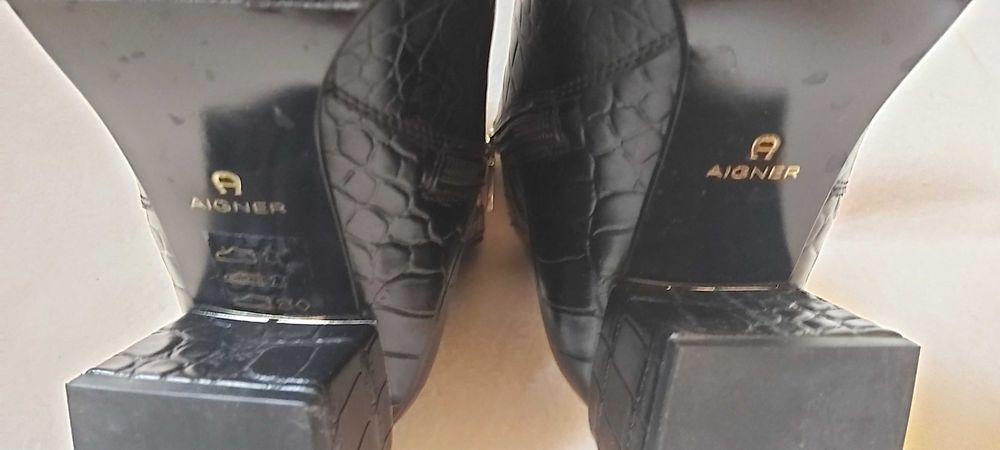 Botine negre Aigner
