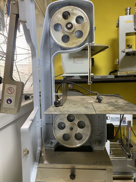 Пила  для мяса, рыбы и костей..