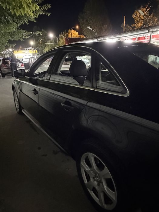 Vand Audi A4 B8 2010