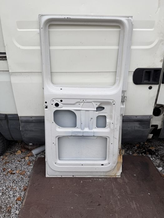 Врата VW T5/T6 2016 год.-