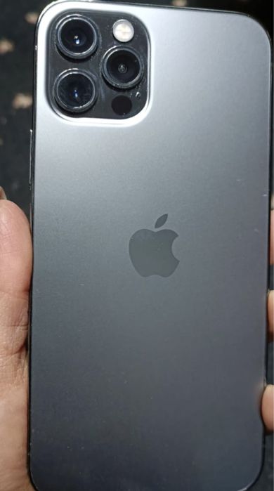 Продам Iphone12 pro