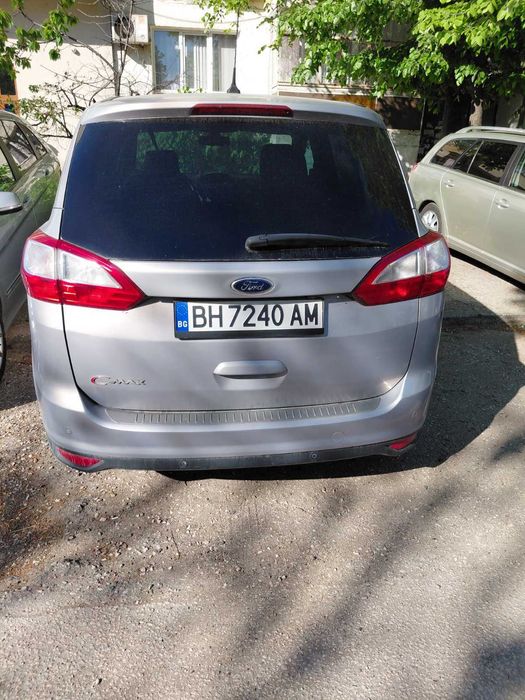 Продавам Ford c-max