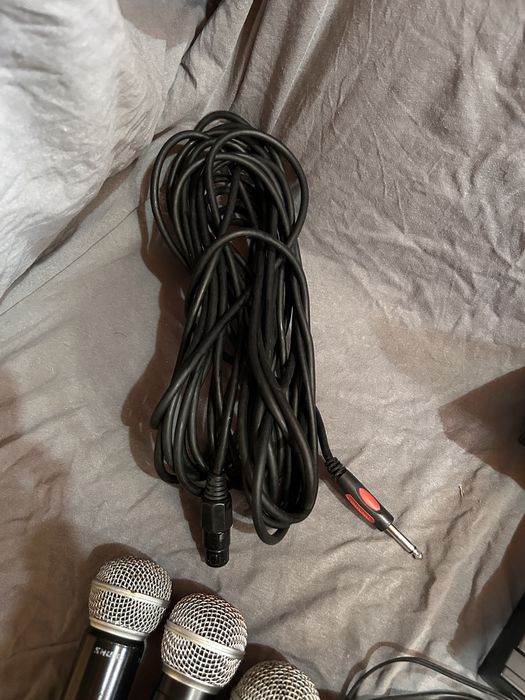 Echipamente audio: Microfoane Shure, Cabluri Klotz 10m, Receivere