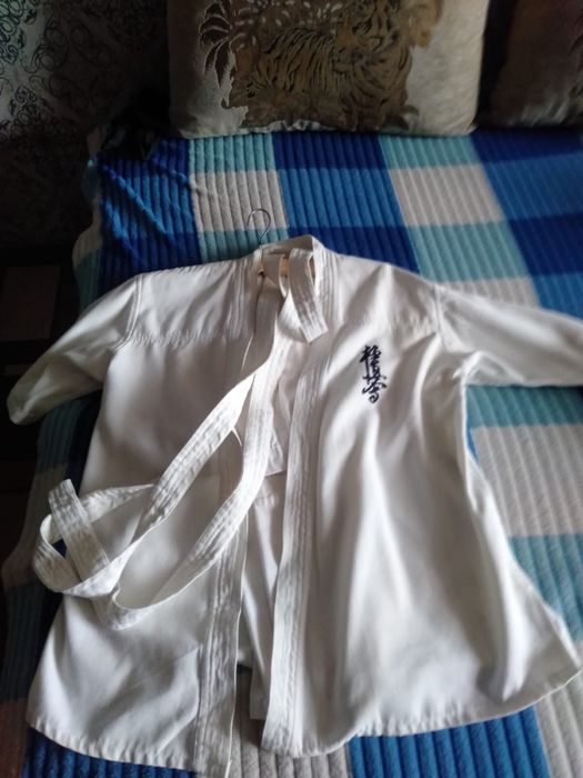 Продам Кимоно каратэ