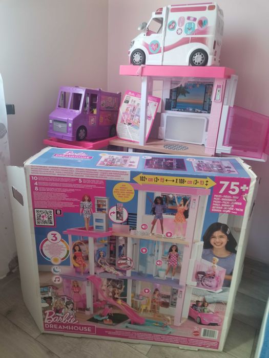 BARBIE ESTATE Къщата на мечтите на Barbie