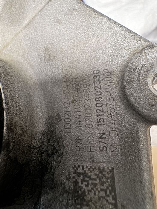 Turbina 0.9 TCE Dacia Logan / Sandero cod 144103742R / 8201234380