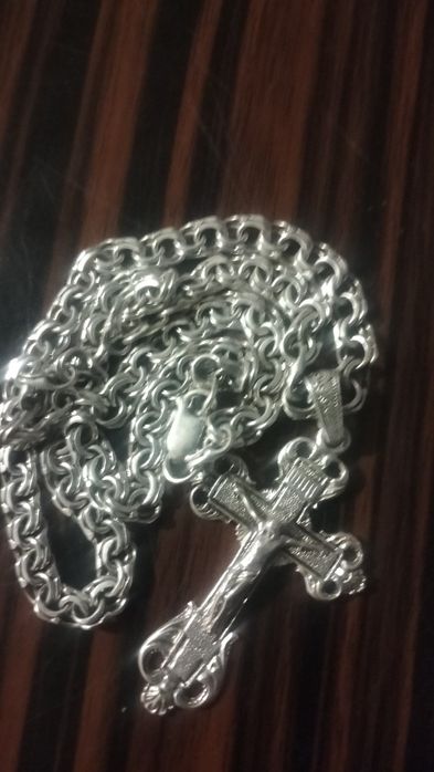 Продам крест с цепочкой