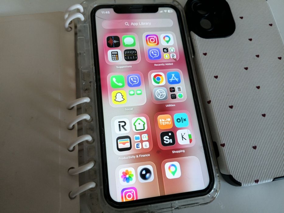 Iphone 11,батерията е 75% .