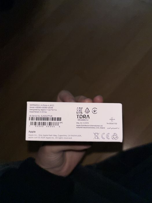 AirPods 4 оригинал
