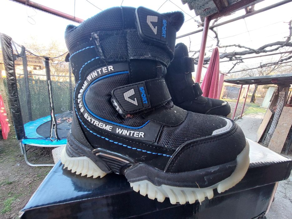 Ботуши за момче.