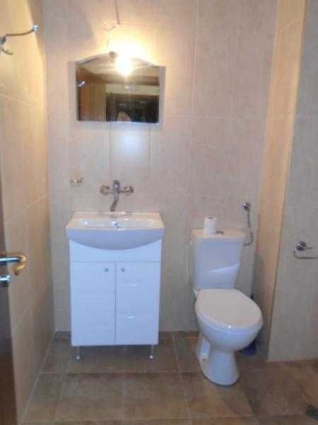 Дава се под наем Тристаен апартамент в Бургас, Славейков - 80 кв.м за 306 € - Снимка #6