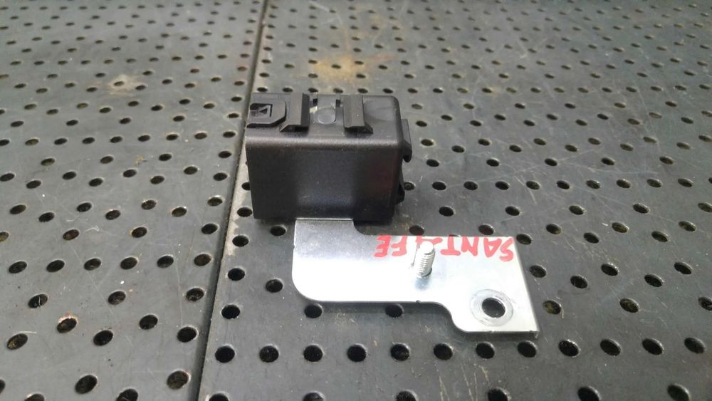 Releu hyundai santa fe 2 cm 9477027800