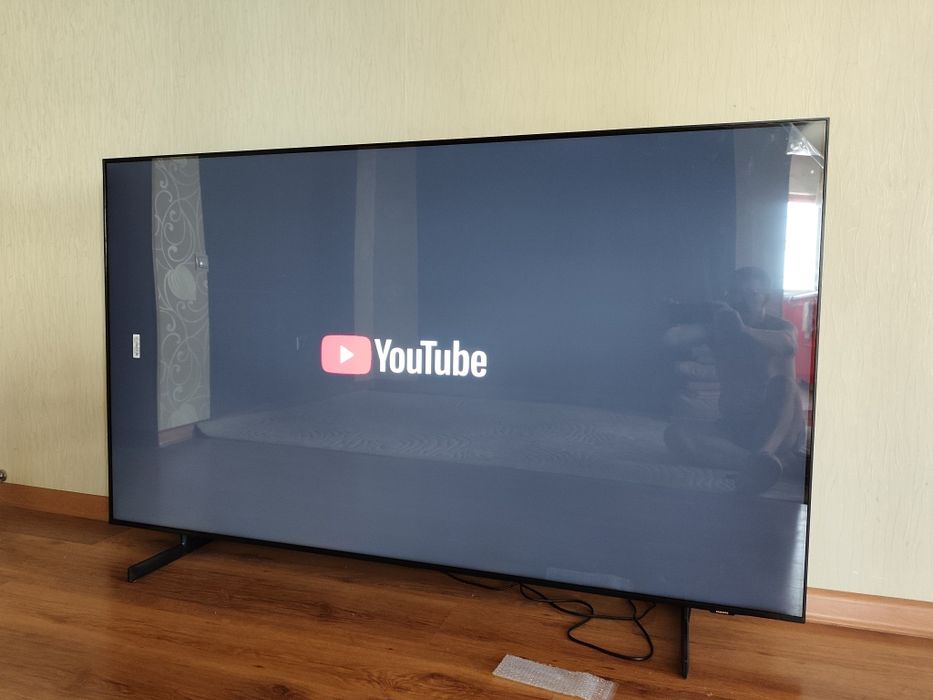 Телевизор Samsung UE 75CU8000