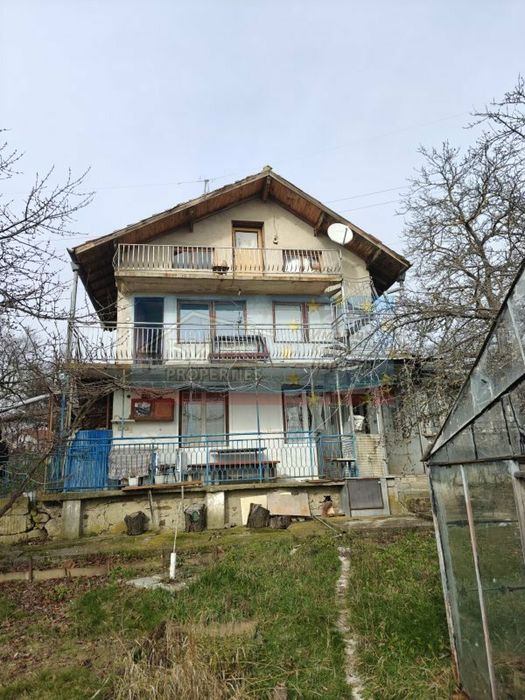 Къща в с. Поцърненци