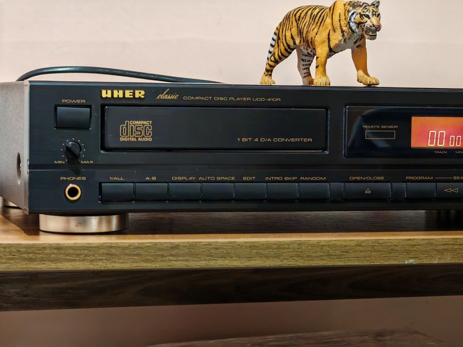Uher UCD-410R. Cd player de înaltă clasă. Impecabil. Preț fix !