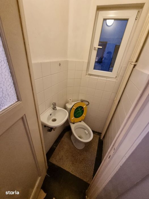 Piața Romana vav McDonald's - apartament nemobilat - 124mp