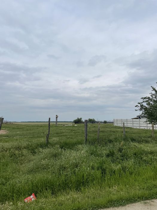 De vanzare teren intravilan