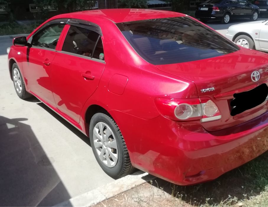 Продам  toyota corolla 2012