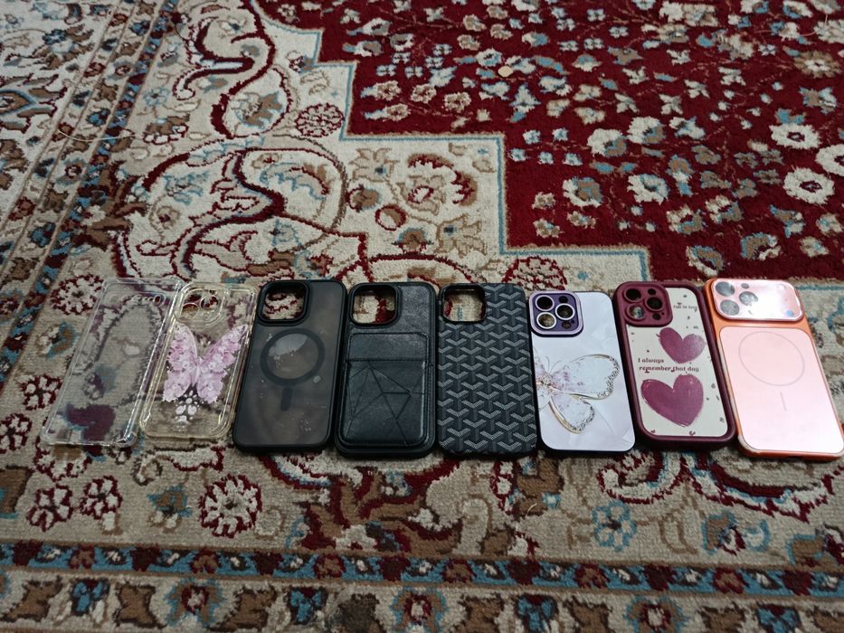 Продам чехлы кажды 1500