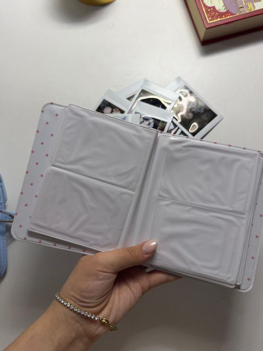 Продаю набор Instax mini 12
