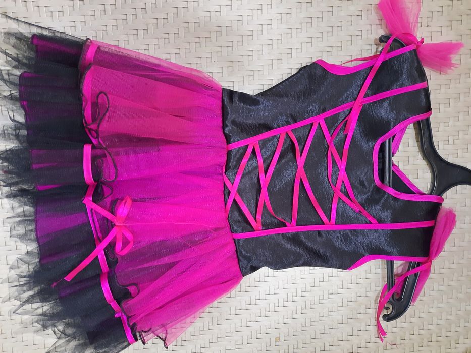 Продам платья детские