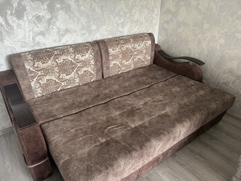 Продам диван в отличном состоянии!